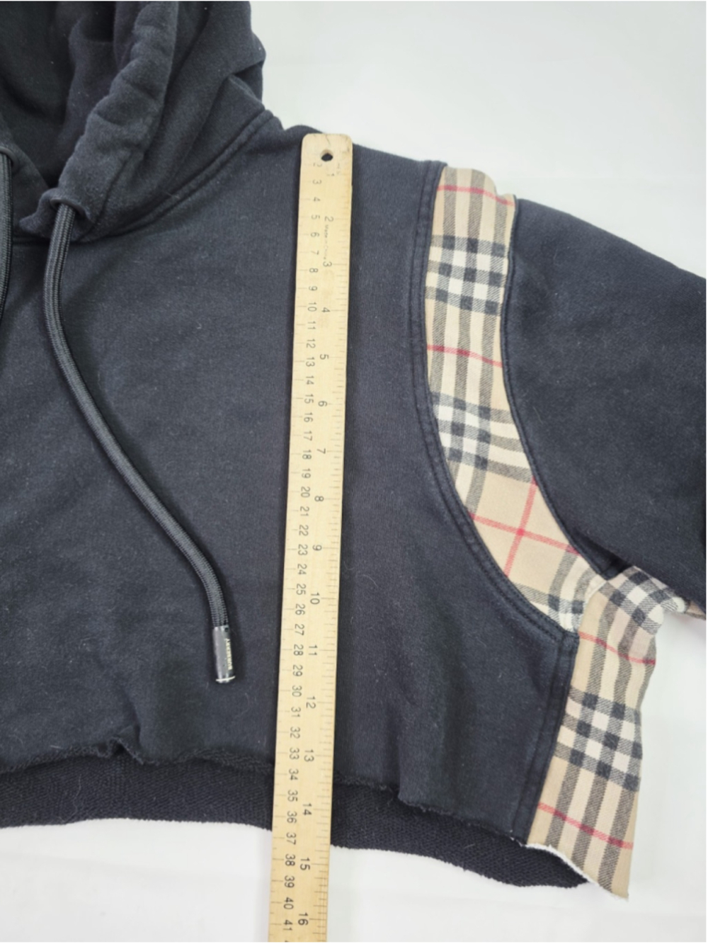 BURBERRY Hoodie Pullover Black Cropped Cut Off See Dec. Size XL - Picture 5 of 6